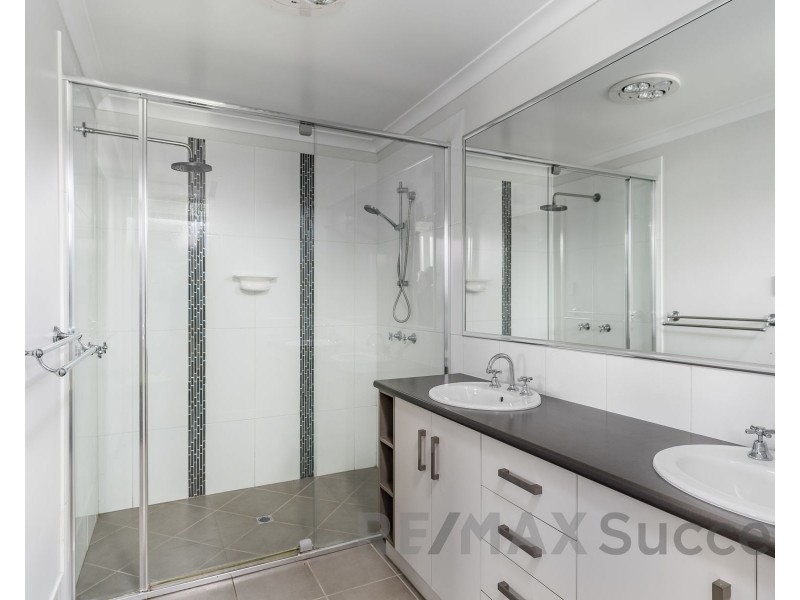 21 Opperman Drive, Kearneys Spring QLD 4350