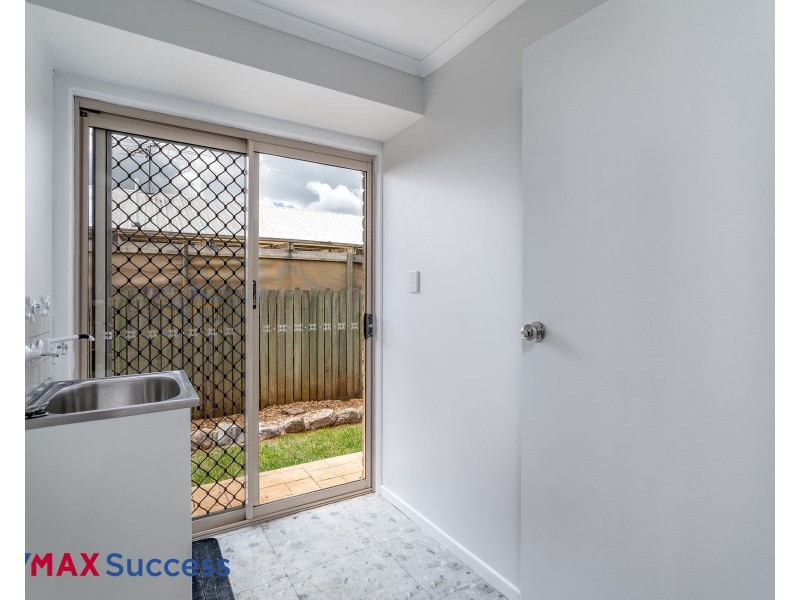 26 Bouganvillea Drive, Middle Ridge QLD 4350