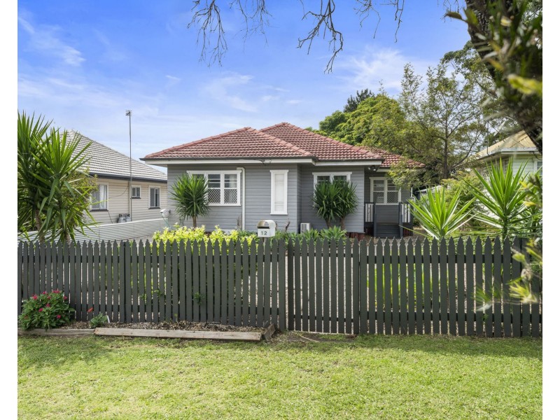 12 Rose Street, Wilsonton QLD 4350