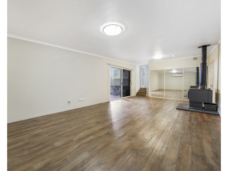 12 Rose Street, Wilsonton QLD 4350