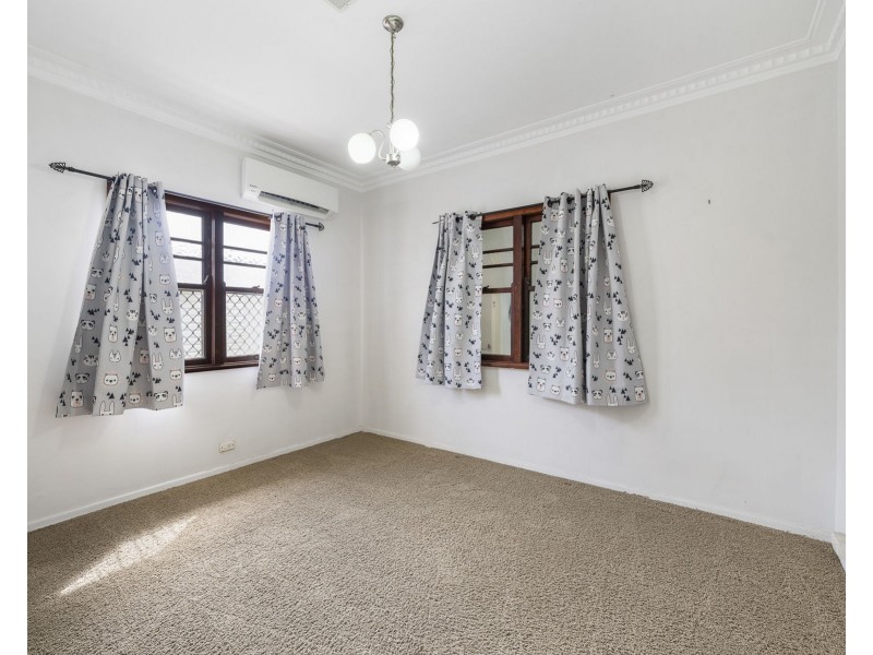 12 Rose Street, Wilsonton QLD 4350