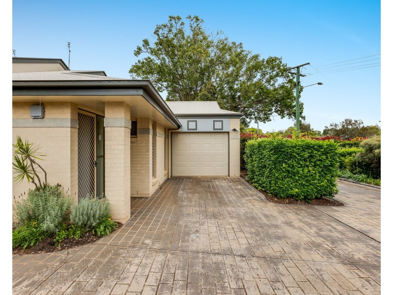 1/242 Mackenzie Street, Rangeville QLD 4350