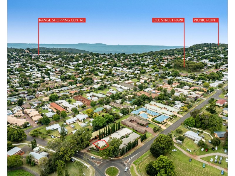 1/242 Mackenzie Street, Rangeville QLD 4350