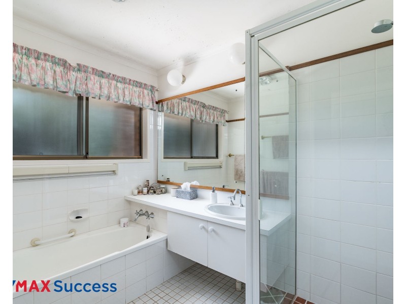 13 Sunray Drive, Highfields QLD 4352