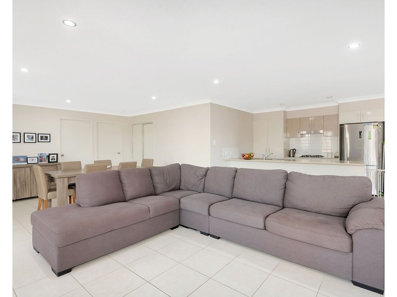 4 Grace View Street, Darling Heights QLD 4350