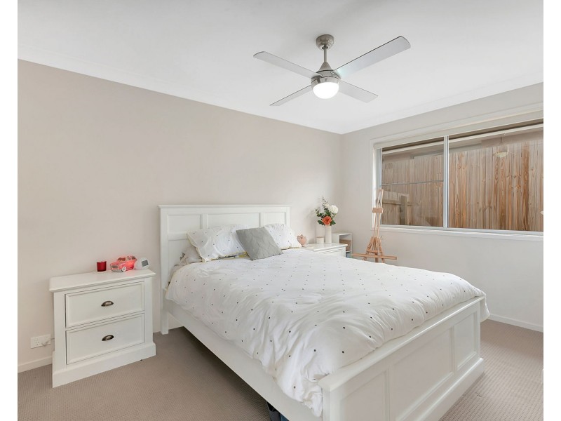 4 Grace View Street, Darling Heights QLD 4350