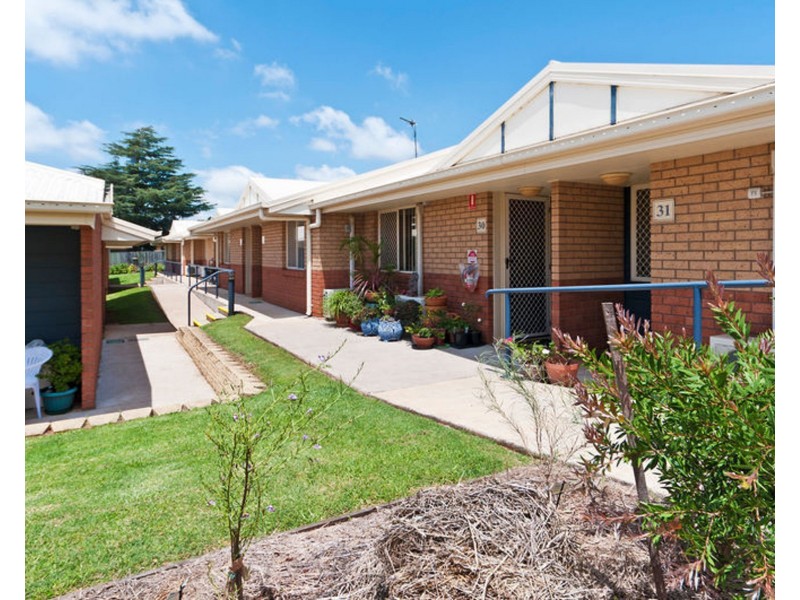 37/306-310 James Street, Harristown QLD 4350