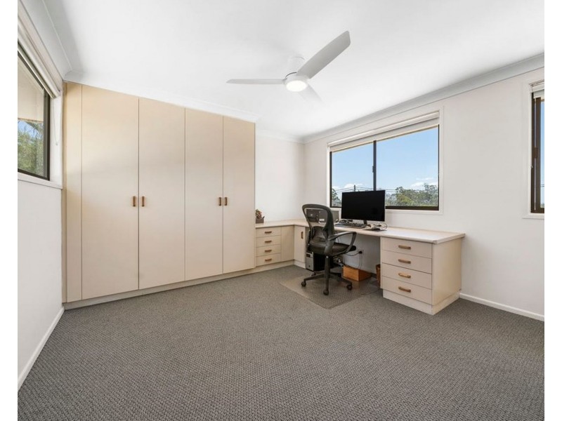 9 Bingara Street, Mount Lofty QLD 4350