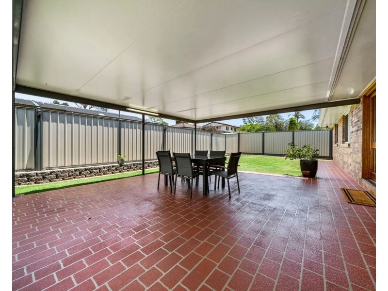 9 Bingara Street, Mount Lofty QLD 4350