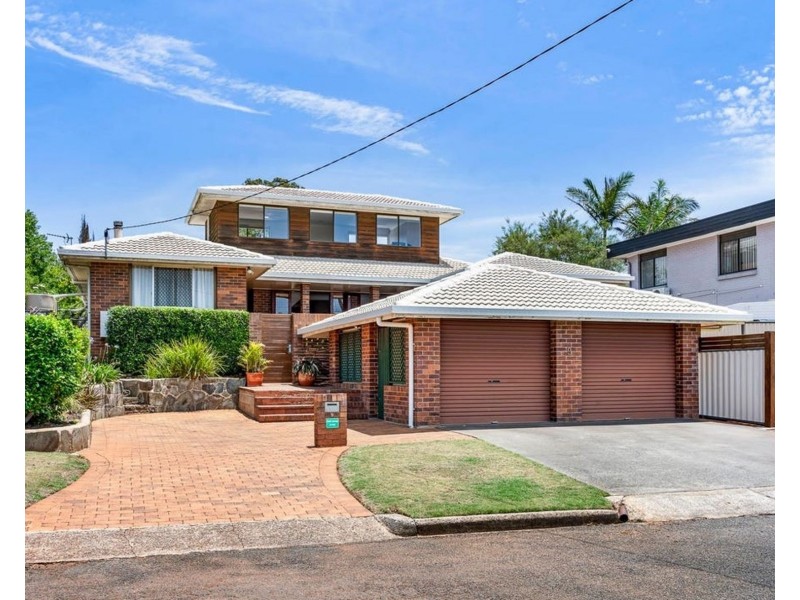 9 Bingara Street, Mount Lofty QLD 4350