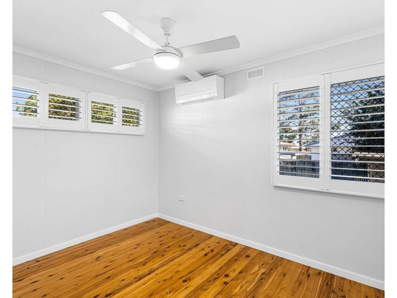 5 Martin Place, Harristown QLD 4350