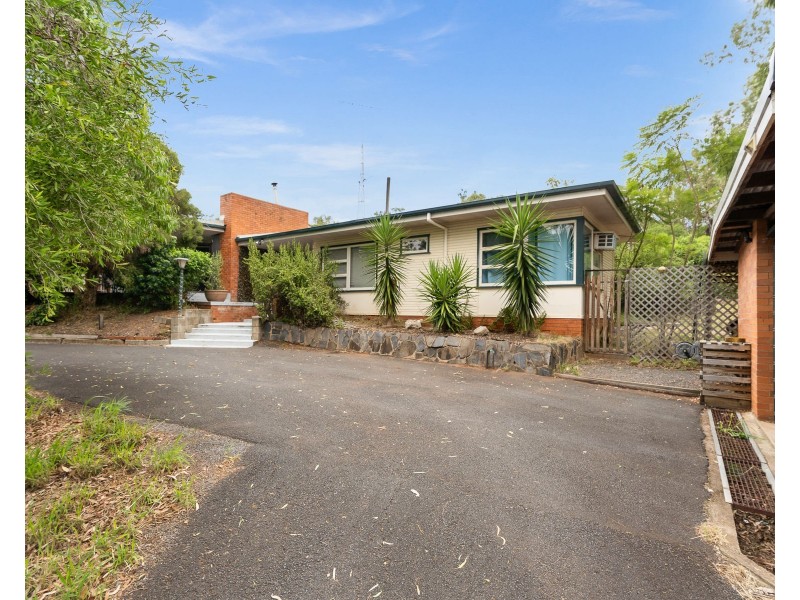 20 Toowoomba Road, Oakey QLD 4401
