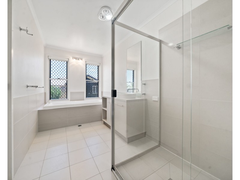 13 Jay Street, Westbrook QLD 4350