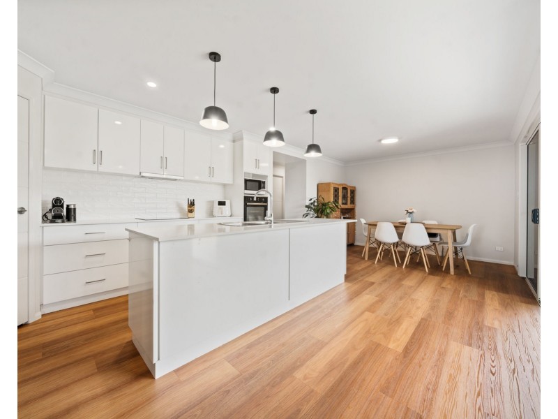 6 Lemon Court, Wyreema QLD 4352