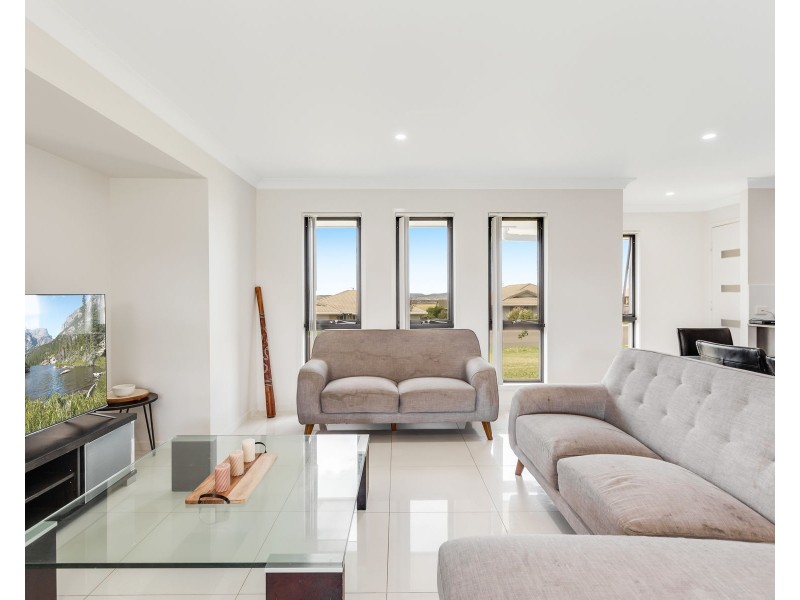 21 Cashmore Street, Wyreema QLD 4352