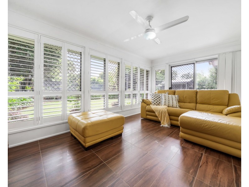 17 Sardon Street, Centenary Heights QLD 4350