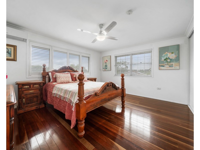 17 Sardon Street, Centenary Heights QLD 4350