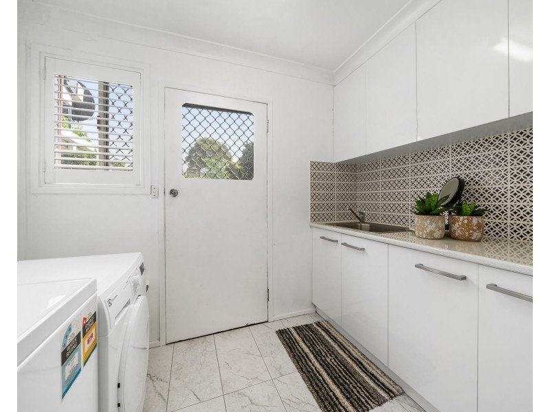 17 Sardon Street, Centenary Heights QLD 4350