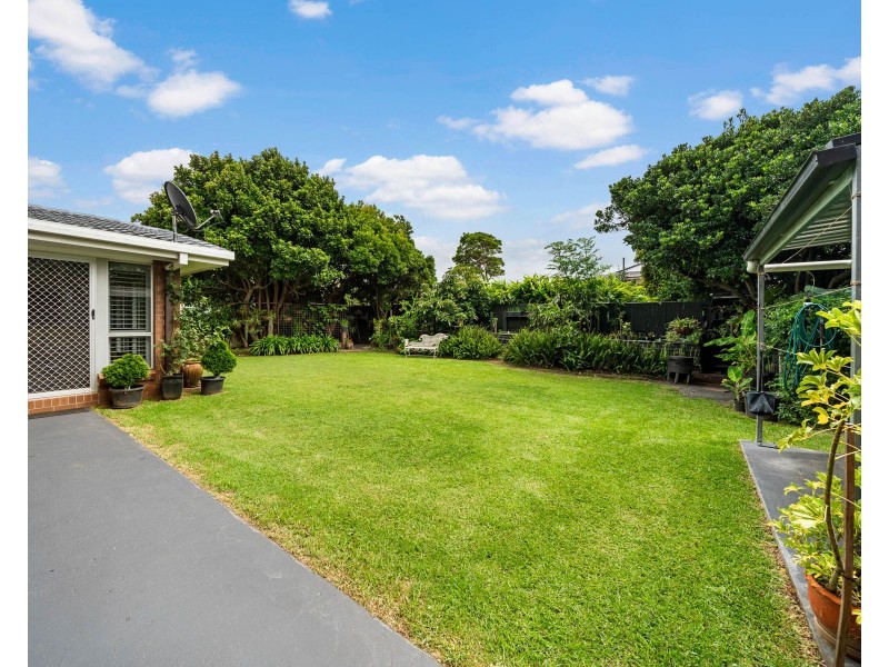 17 Sardon Street, Centenary Heights QLD 4350