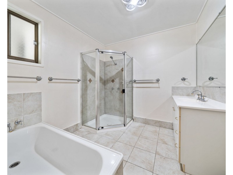 37 Glennie Street, Drayton QLD 4350