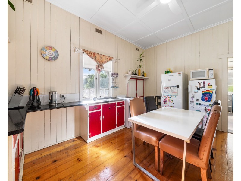 205 Ruthven Street, North Toowoomba QLD 4350