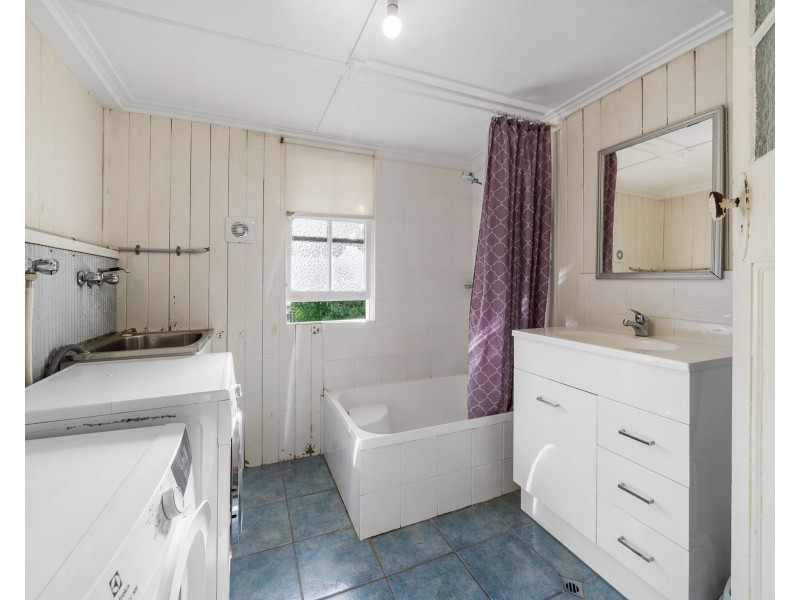 205 Ruthven Street, North Toowoomba QLD 4350