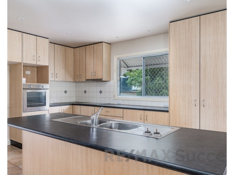 55 Llewellyn Street, Centenary Heights QLD 4350