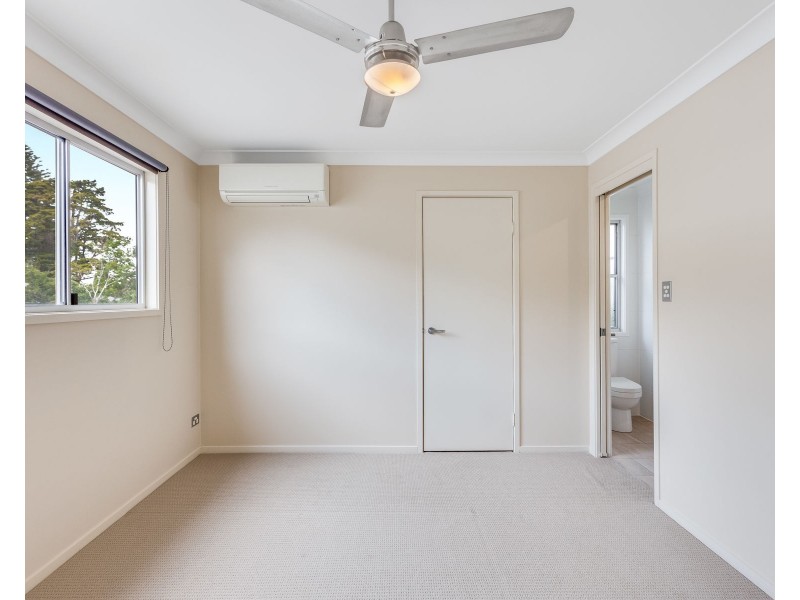 4/4B Herries Street, East Toowoomba QLD 4350