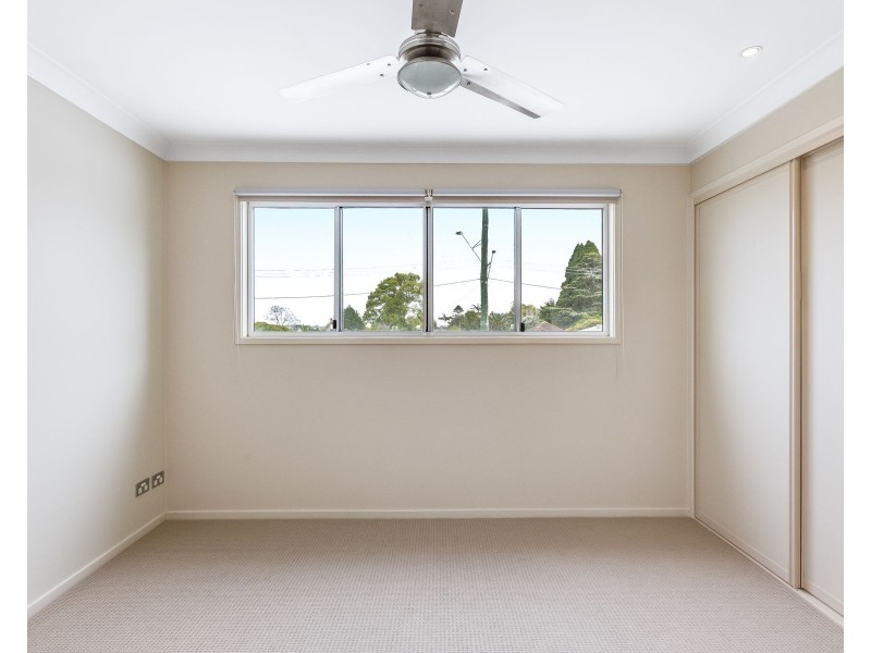 4/4B Herries Street, East Toowoomba QLD 4350