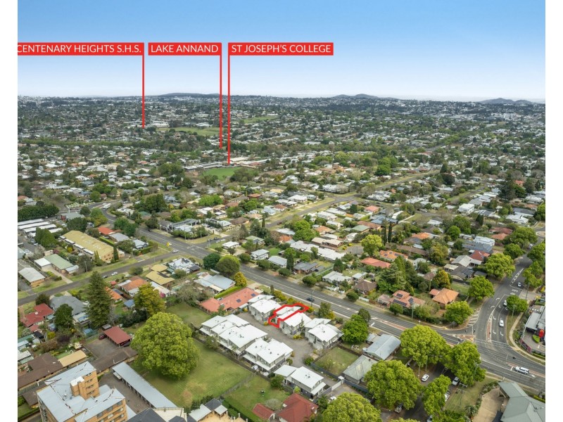 4/4B Herries Street, East Toowoomba QLD 4350