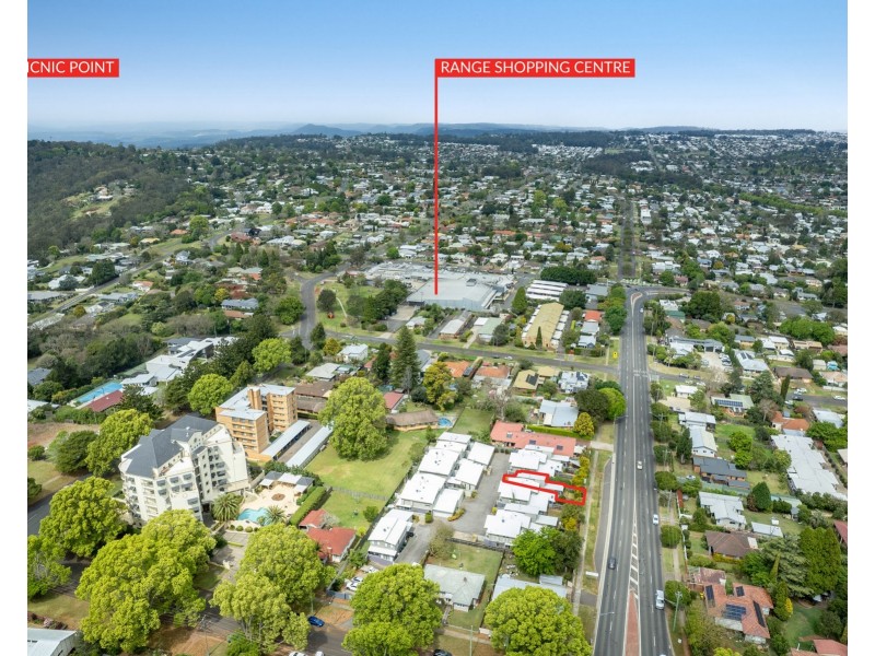 4/4B Herries Street, East Toowoomba QLD 4350