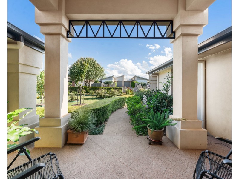 5 Bridget Court, Middle Ridge QLD 4350