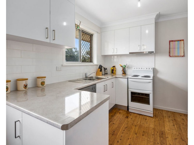 246 West Street, Kearneys Spring QLD 4350