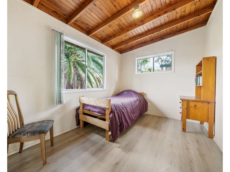 12 Neville Street, Meringandan West QLD 4352