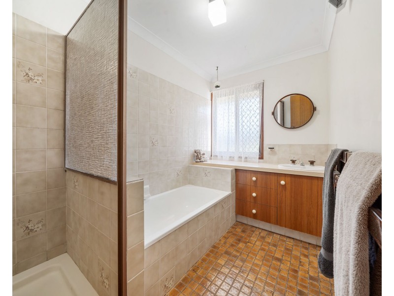 45 Traminer Drive, Wilsonton Heights QLD 4350