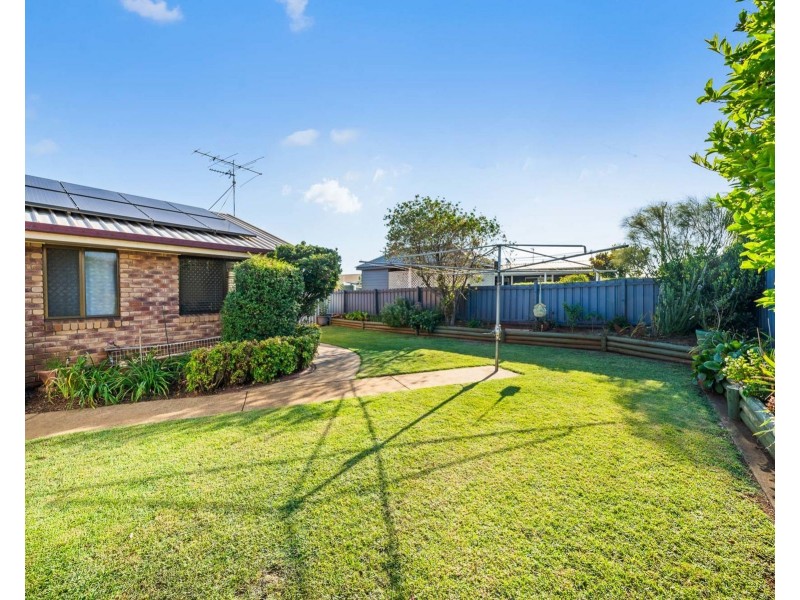 45 Traminer Drive, Wilsonton Heights QLD 4350