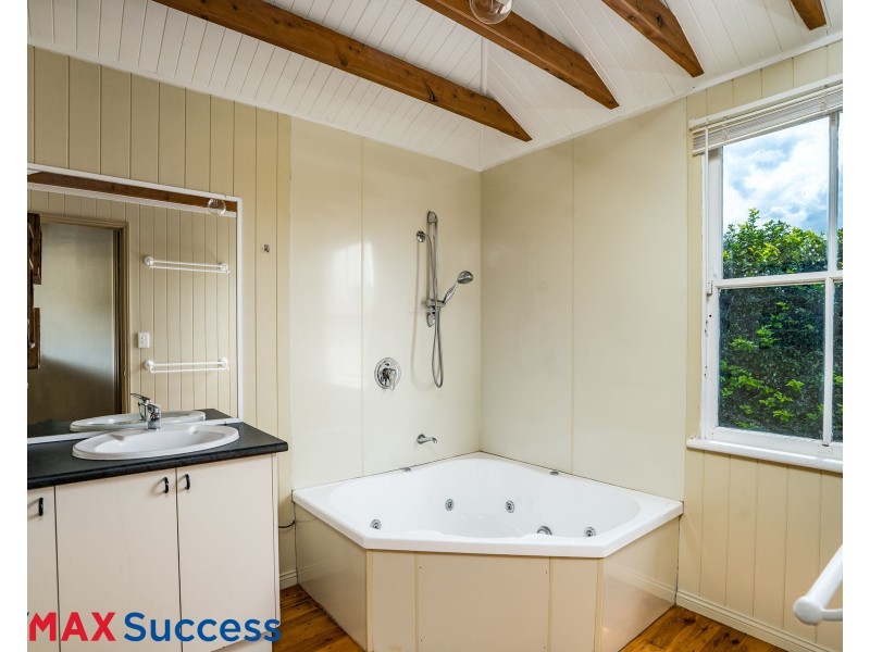 62 Mabel Street, Harlaxton QLD 4350