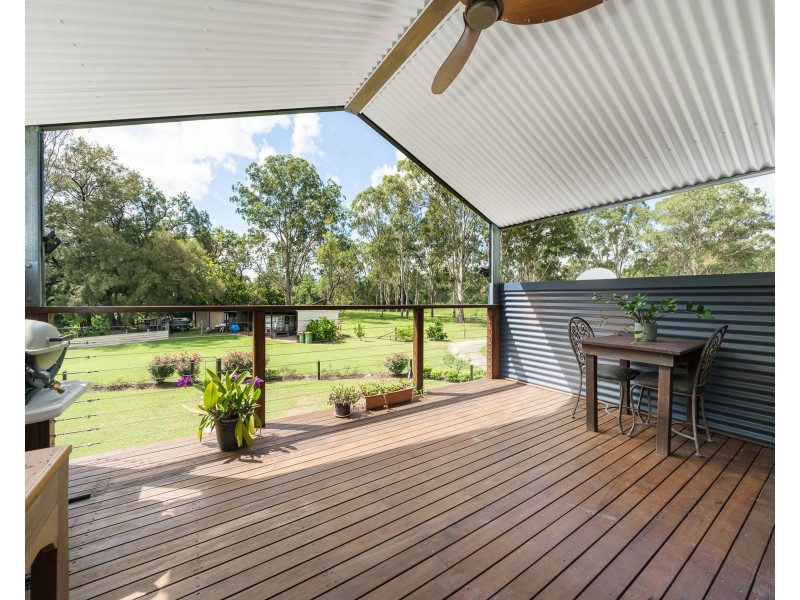 27 Fifteen Mile Road, Murphys Creek QLD 4352