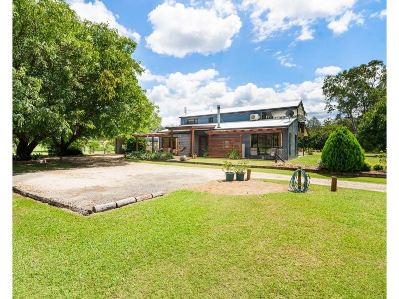 27 Fifteen Mile Road, Murphys Creek QLD 4352