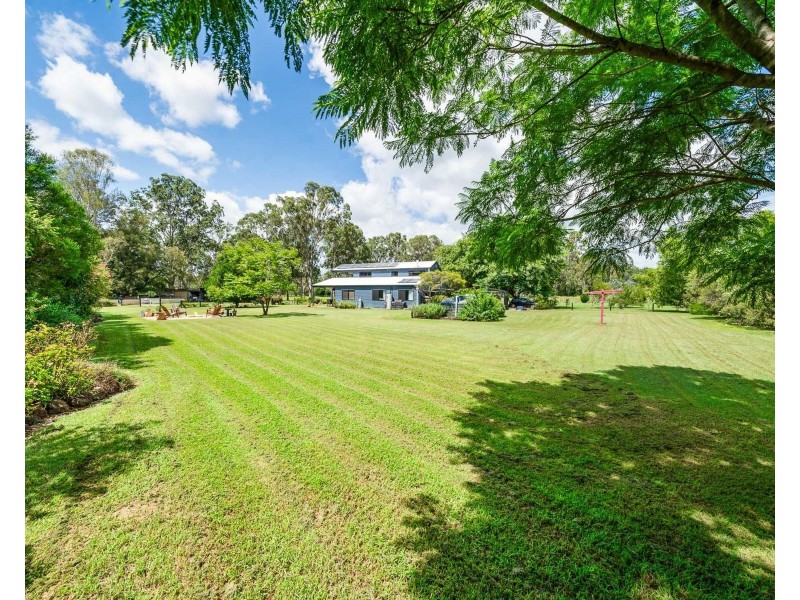 27 Fifteen Mile Road, Murphys Creek QLD 4352