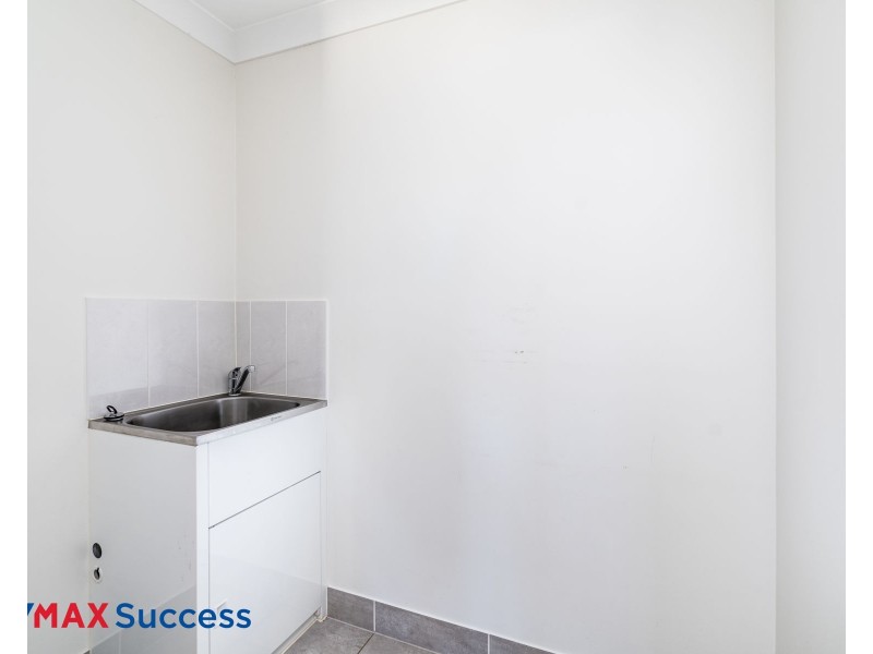 2/7 Magpie Drive, Cambooya QLD 4358
