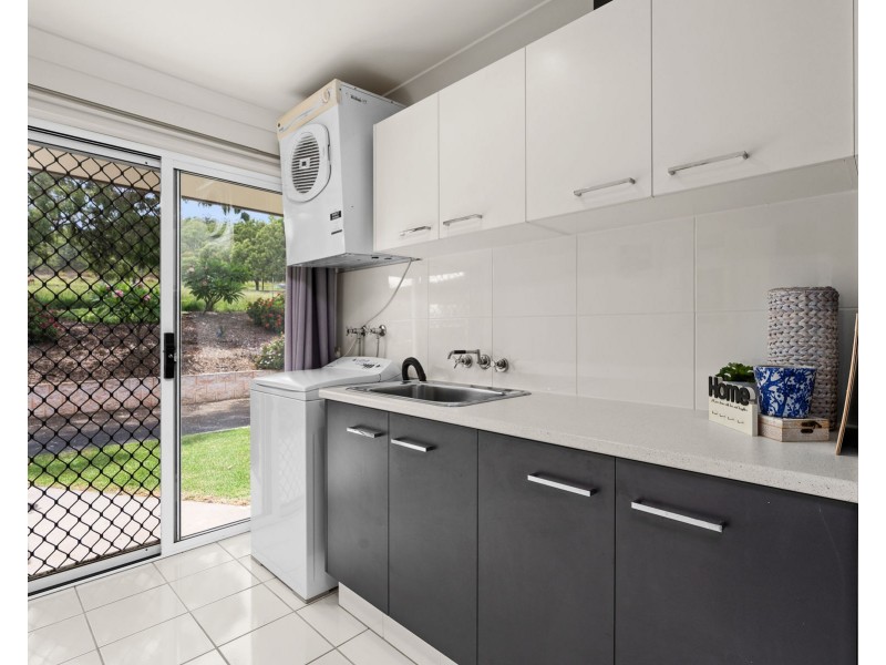 43 Harvey Road, Glenvale QLD 4350