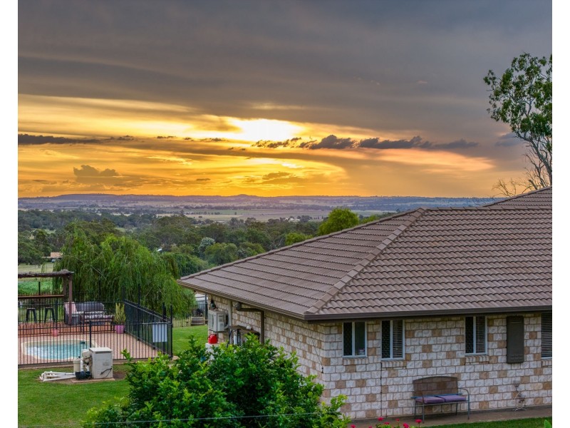 43 Harvey Road, Glenvale QLD 4350