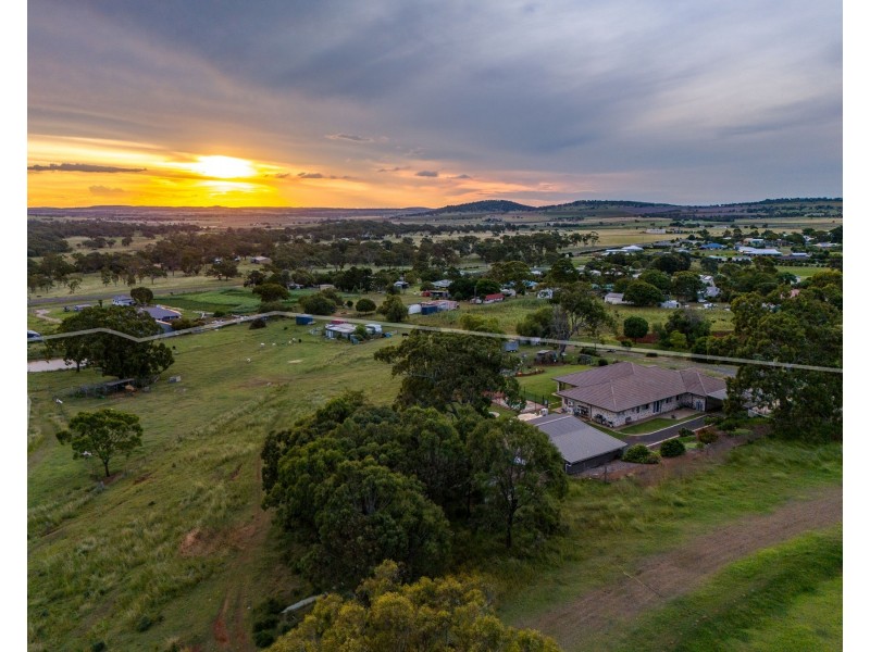 43 Harvey Road, Glenvale QLD 4350