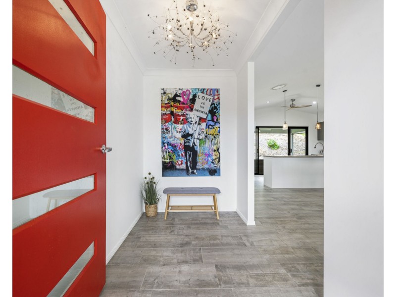 11 Skyline Drive, Withcott QLD 4352