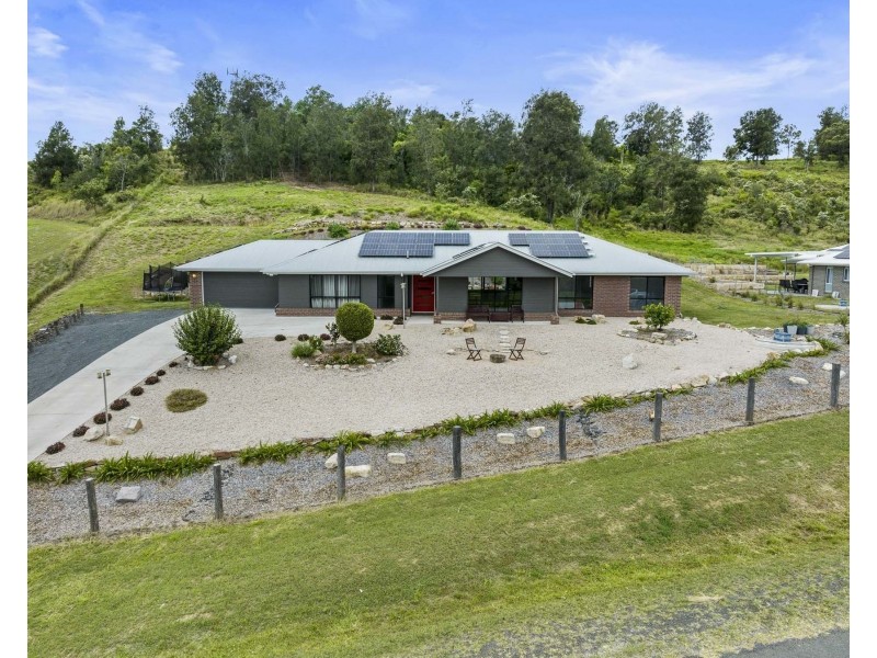 11 Skyline Drive, Withcott QLD 4352