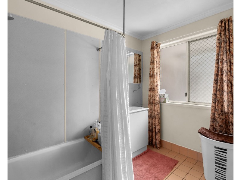 20 Trapp Street, Rockville QLD 4350