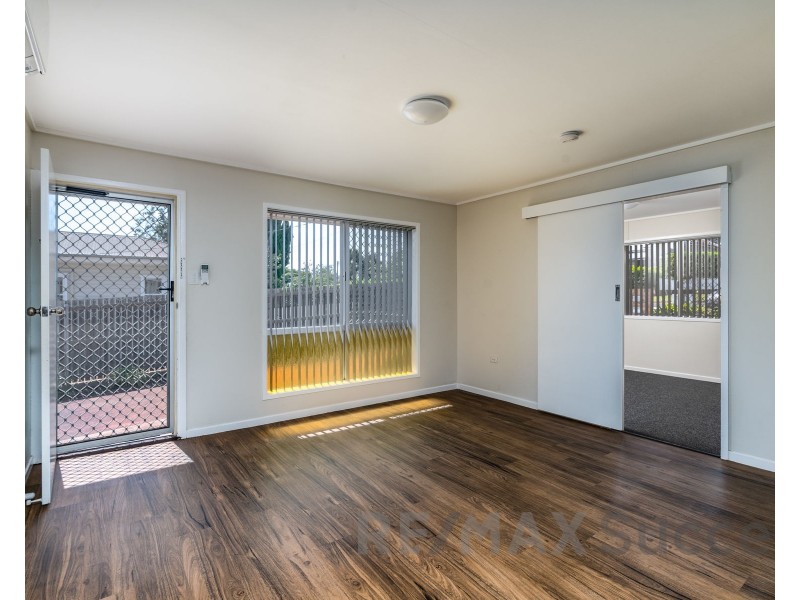1/25 Garde Street, Centenary Heights QLD 4350