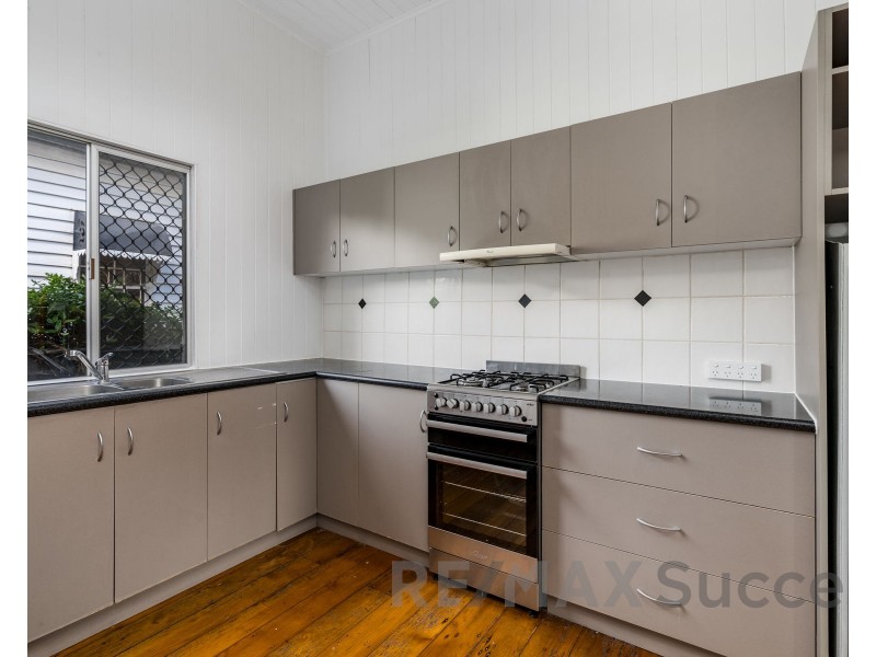 6 Peardon Street, South Toowoomba QLD 4350