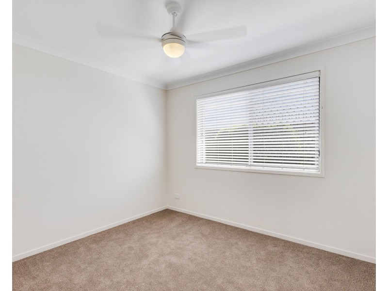 2 Punter Close, Glenvale QLD 4350